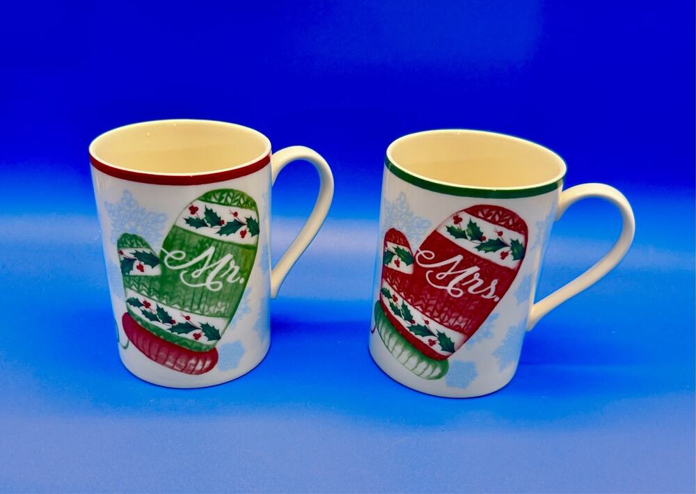 Lenox Holiday Mr & Mrs Mugs Set of 2 Christmas Mittens Porcelain 14 oz